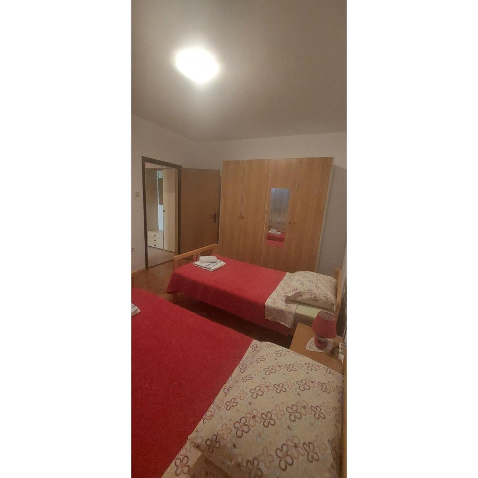 Apartman Dino Roč Exterior foto